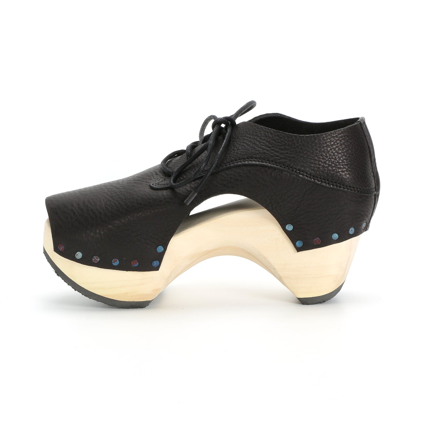 Cavity f - Black