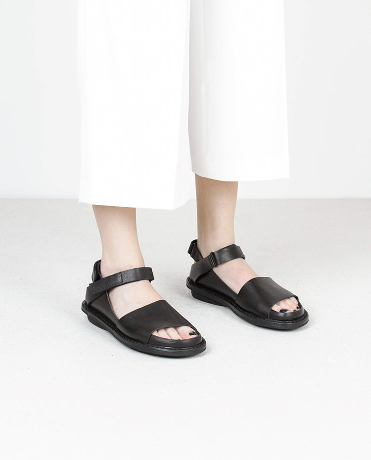 Fez f - Black