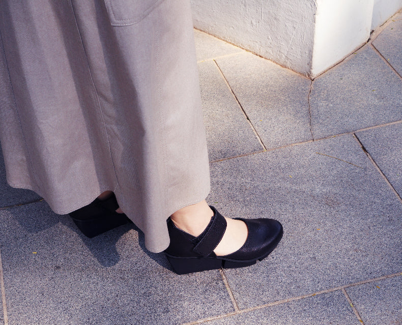 Hostess f - Black