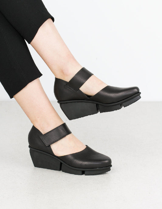 Hostess f - Black