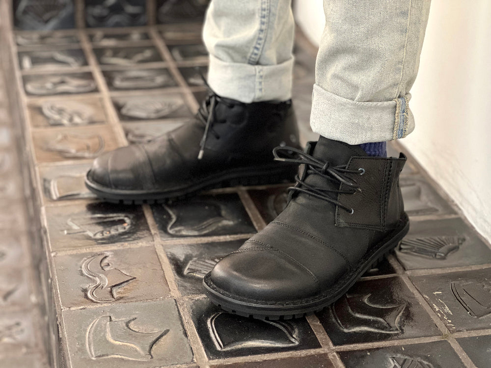 Proto m - Black