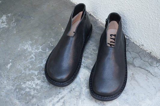 Simple m - Black