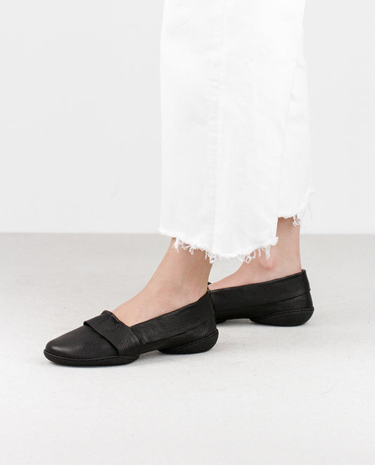 Cornice f - Black