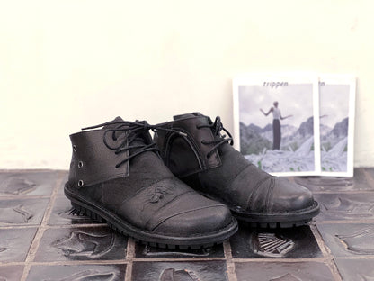 Proto m - Black