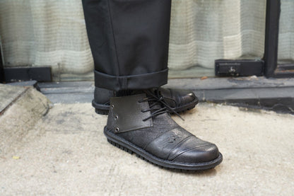 Proto m - Black