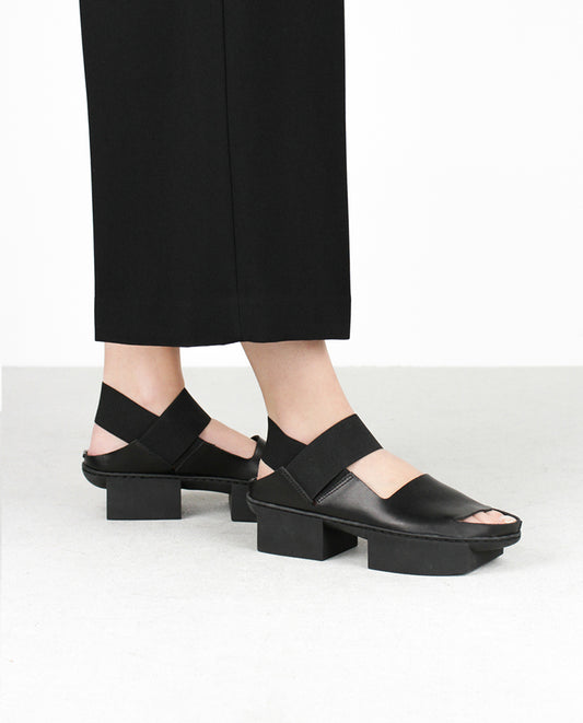 Revise f - Black