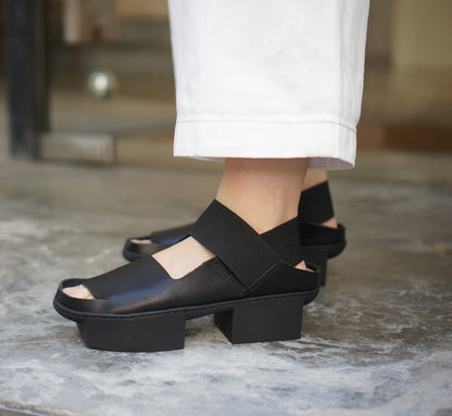 Revise f - Black